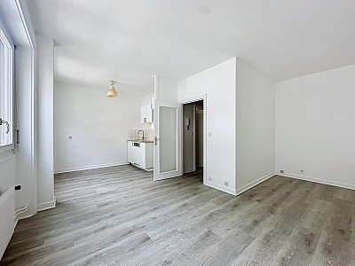 STUDIO A LOUER - LYON 2EME ARRONDISSEMENT - 29.58 m2 - 769 &euro; charges comprises par mois