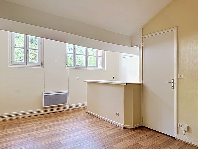 STUDIO A LOUER - LYON 5EME ARRONDISSEMENT - 23.57 m2 - 502 &euro; charges comprises par mois