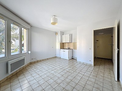 STUDIO A LOUER - LYON 8EME ARRONDISSEMENT - 22.62 m2 - 482€ charges comprises par mois