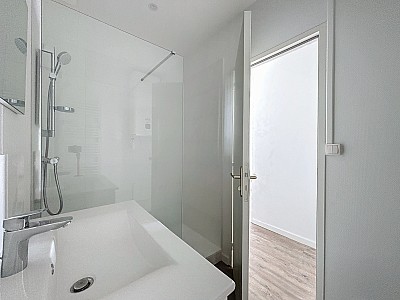 STUDIO A LOUER - LYON 9EME ARRONDISSEMENT VALMY - 31.81 m2 - 624€ charges comprises par mois