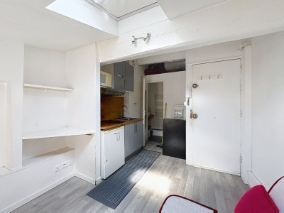 STUDIO A VENDRE - LYON 1ER ARRONDISSEMENT - 13 m2 - 75000€