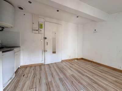 STUDIO A VENDRE - LYON 6EME ARRONDISSEMENT - 12.78 m2 - 75 000 €