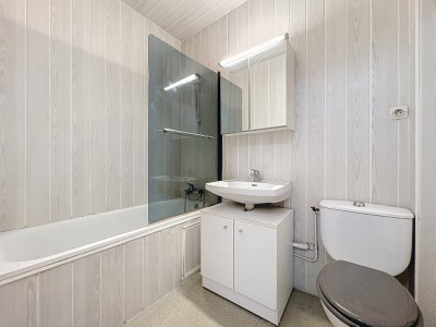 STUDIO A VENDRE - LYON 8EME ARRONDISSEMENT - 28 m2 - 109000€
