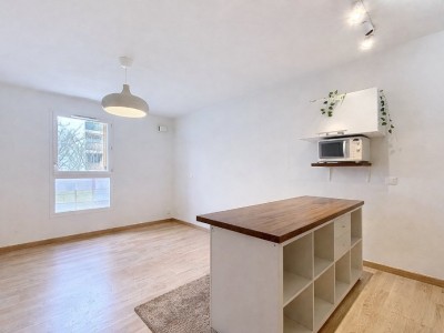 STUDIO A VENDRE - VILLEURBANNE - 27 m2 - 136�000�&euro;