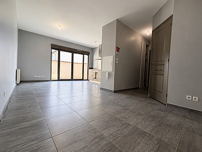 APPARTEMENT T1 A LOUER - CHAMPAGNE AU MONT D OR - 35.99 m2 - 635 € charges comprises par mois