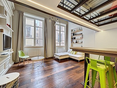 APPARTEMENT T1 A LOUER - LYON 1ER ARRONDISSEMENT - 49.01 m2 - 1 270 &euro; charges comprises par mois