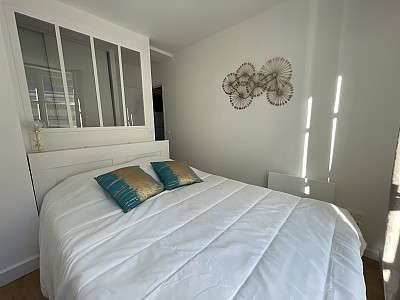 APPARTEMENT T1 A LOUER - LYON 1ER ARRONDISSEMENT - 35.72 m2 - 994 &euro; charges comprises par mois