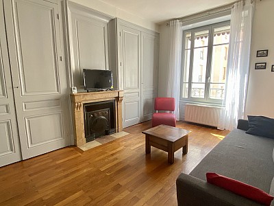 APPARTEMENT T1 A LOUER - LYON 3EME ARRONDISSEMENT - 48.61 m2 - 989€ charges comprises par mois