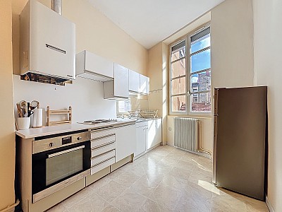 APPARTEMENT T1 A LOUER - LYON 4EME ARRONDISSEMENT - 54.21 m2 - 765€ charges comprises par mois