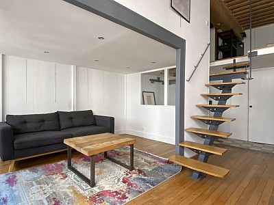 APPARTEMENT T1 A LOUER - LYON 4EME ARRONDISSEMENT - 42.74 m2 - 1 042 &euro; charges comprises par mois