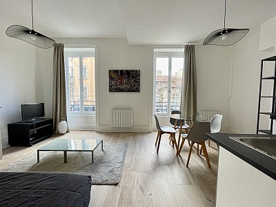 APPARTEMENT T1 A LOUER - LYON 9EME ARRONDISSEMENT - 40.91 m2 - 911 € charges comprises par mois