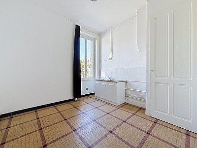APPARTEMENT T1 A LOUER - LYON 9EME ARRONDISSEMENT VALMY - 39.9 m2 - 631 € charges comprises par mois