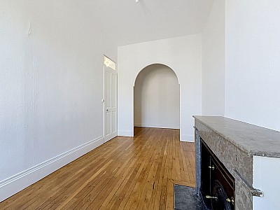 APPARTEMENT T1 A LOUER - LYON 9EME ARRONDISSEMENT VALMY - 39.9 m2 - 631 € charges comprises par mois