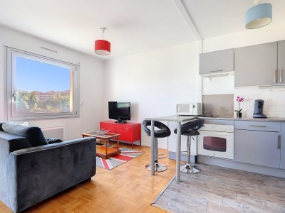 Appartement 1 pice avec loggia - 37 m2 - LYON 5EME ARRONDISSEMENT - 37 m2 - VENDU