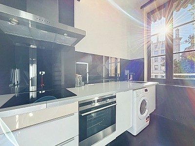 APPARTEMENT T2 A LOUER - LYON 1ER ARRONDISSEMENT - 54.19 m2 - 1 072,45 &euro; charges comprises par mois