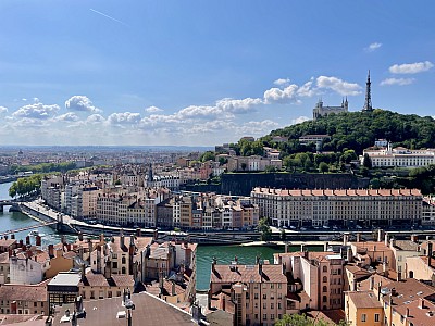APPARTEMENT T2 A LOUER - LYON 1ER ARRONDISSEMENT - 58.02 m2 - 1 183 € charges comprises par mois
