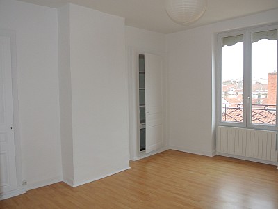 APPARTEMENT T2 A LOUER - LYON 2EME ARRONDISSEMENT - 52.82 m2 - 813€ charges comprises par mois