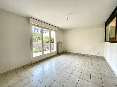APPARTEMENT T2 A LOUER - LYON 3EME ARRONDISSEMENT - 47.44 m2 - 953€ charges comprises par mois