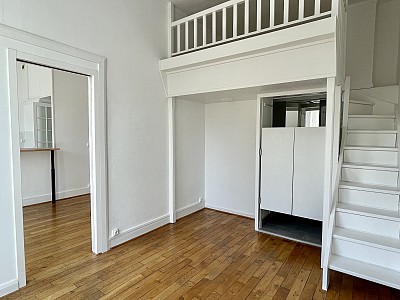 APPARTEMENT T2 A LOUER - LYON 6EME ARRONDISSEMENT - 41.86 m2 - 945€ charges comprises par mois