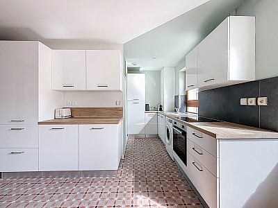 APPARTEMENT T2 A LOUER - LYON 6EME ARRONDISSEMENT - 49.35 m2 - 1140€ charges comprises par mois