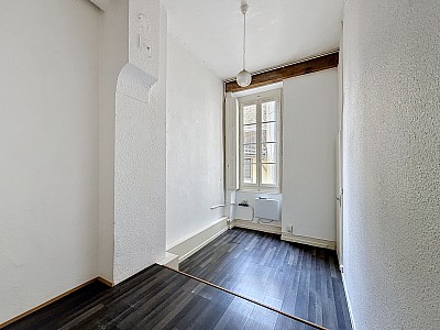 APPARTEMENT T2 A LOUER - LYON 6EME ARRONDISSEMENT - 40.57 m2 - 658 &euro; charges comprises par mois