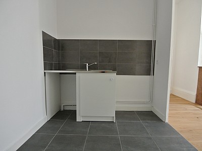 APPARTEMENT T2 A LOUER - LYON 7EME ARRONDISSEMENT - 54.48 m2 - 918 € charges comprises par mois