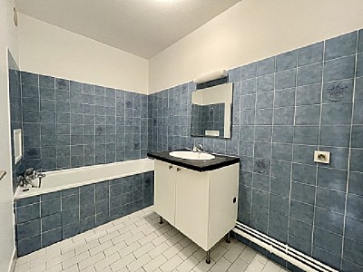 APPARTEMENT T2 A LOUER - LYON 8EME ARRONDISSEMENT - 851€ charges comprises par mois