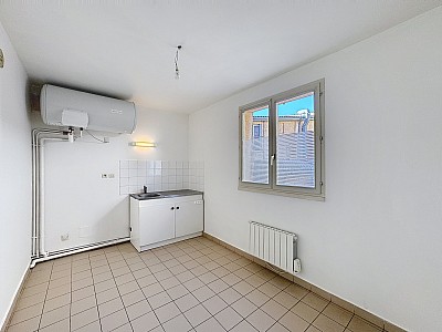 APPARTEMENT T2 A LOUER - ST GENIS LAVAL - 53.65 m2 - 788 € charges comprises par mois