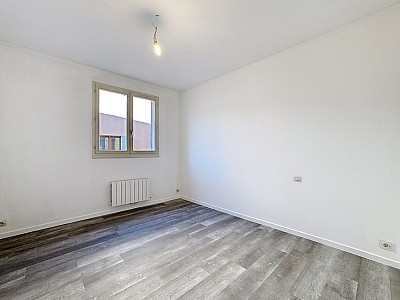 APPARTEMENT T2 A LOUER - ST GENIS LAVAL - 53.65 m2 - 788 € charges comprises par mois