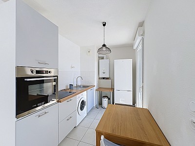 APPARTEMENT T2 A LOUER - TASSIN LA DEMI LUNE - 43.19 m2 - 830 &euro; charges comprises par mois