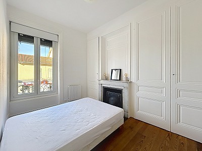 APPARTEMENT T2 A LOUER - TASSIN LA DEMI LUNE - 39.65 m2 - 840 € charges comprises par mois
