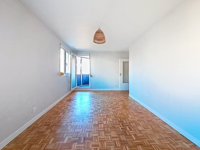 APPARTEMENT T2 A VENDRE - CALUIRE ET CUIRE - 54 m2 - 175 000 €