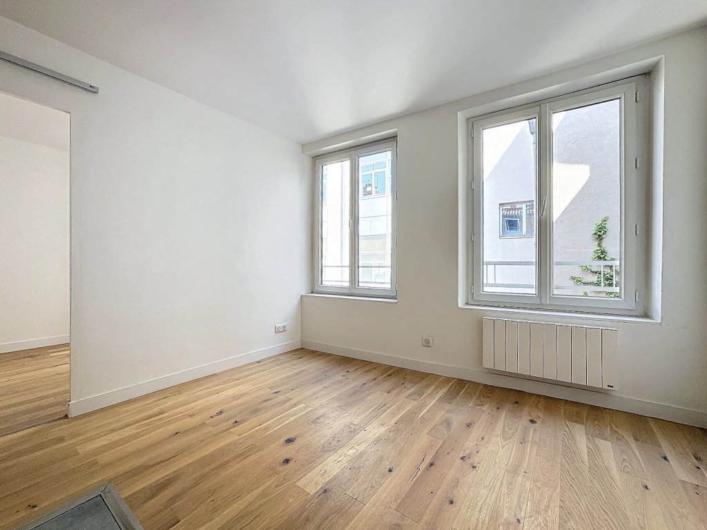 APPARTEMENT T2 - LYON 1ER ARRONDISSEMENT - 27 m2 - VENDU