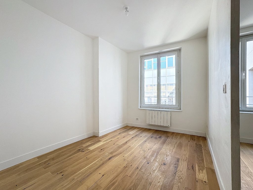 APPARTEMENT T2 - LYON 1ER ARRONDISSEMENT - 27 m2 - VENDU