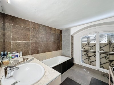 APPARTEMENT T2 A VENDRE - LYON 1ER ARRONDISSEMENT - 77.39 m2 - 295000€