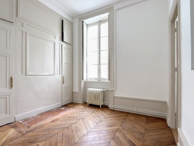 Appartement 2 pices - 1 chambre A VENDRE - LYON 2EME ARRONDISSEMENT - 61.72 m2 - 400000 €