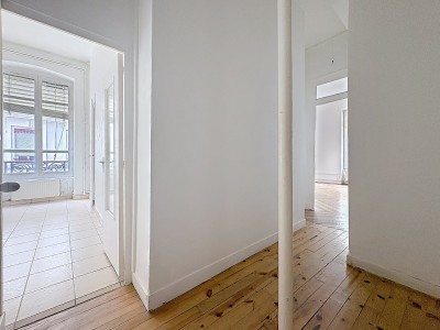 APPARTEMENT T2 A VENDRE - LYON 7EME ARRONDISSEMENT - 66 m2 - 295 000 €