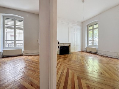 APPARTEMENT T2 A VENDRE - LYON 7EME ARRONDISSEMENT - 66 m2 - 295 000 €