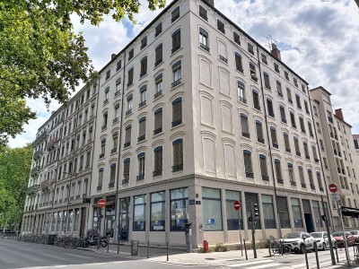 APPARTEMENT T2 A VENDRE - LYON 7EME ARRONDISSEMENT - 66 m2 - 295 000 &euro;