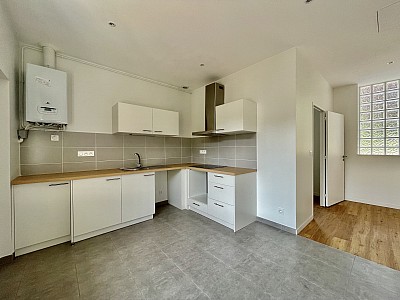 APPARTEMENT T3 A LOUER - CALUIRE ET CUIRE - 66.4 m2 - 1190€ charges comprises par mois