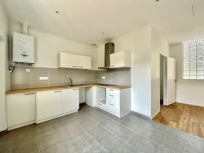 APPARTEMENT T3 A LOUER - CALUIRE ET CUIRE - 66.4 m2 - 1 259 € charges comprises par mois