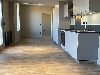 APPARTEMENT T3 A LOUER - CHASSELAY - 62.48 m2 - 995 &euro; charges comprises par mois