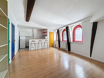 APPARTEMENT T3 A LOUER - LYON 1ER ARRONDISSEMENT - 56.04 m2 - 871€ charges comprises par mois