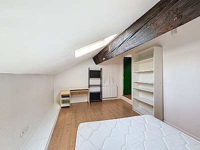 APPARTEMENT T3 A LOUER - LYON 1ER ARRONDISSEMENT - 56.04 m2 - 871€ charges comprises par mois