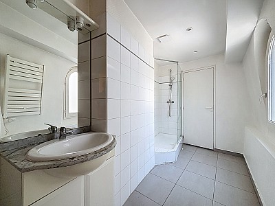 APPARTEMENT T3 A LOUER - LYON 1ER ARRONDISSEMENT - 56.04 m2 - 871€ charges comprises par mois