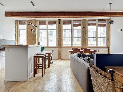 APPARTEMENT T3 A LOUER - LYON 2EME ARRONDISSEMENT - 81.94 m2 - 1450€ charges comprises par mois