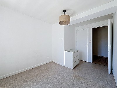 APPARTEMENT T3 A LOUER - LYON 2EME ARRONDISSEMENT - 82.71 m2 - 1 223 € charges comprises par mois