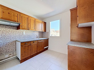 APPARTEMENT T3 A LOUER - LYON 2EME ARRONDISSEMENT - 66.29 m2 - 1 380 € charges comprises par mois