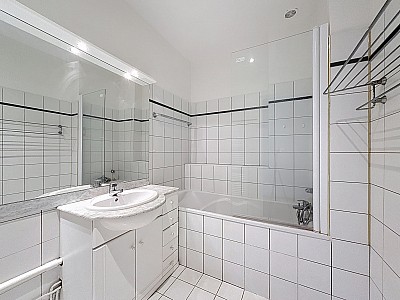 APPARTEMENT T3 A LOUER - LYON 3EME ARRONDISSEMENT - 75.51 m2 - 1101€ charges comprises par mois