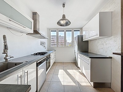 APPARTEMENT T3 A LOUER - LYON 3EME ARRONDISSEMENT - 63.9 m2 - 1 275 € charges comprises par mois